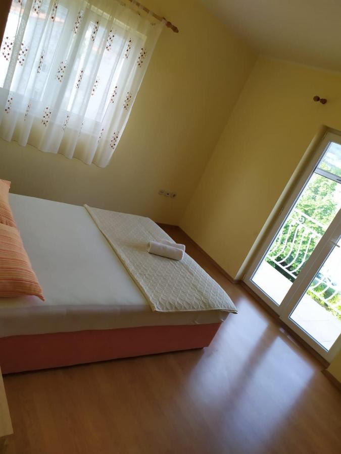 Apartments Marta Кастель-Нови Экстерьер фото